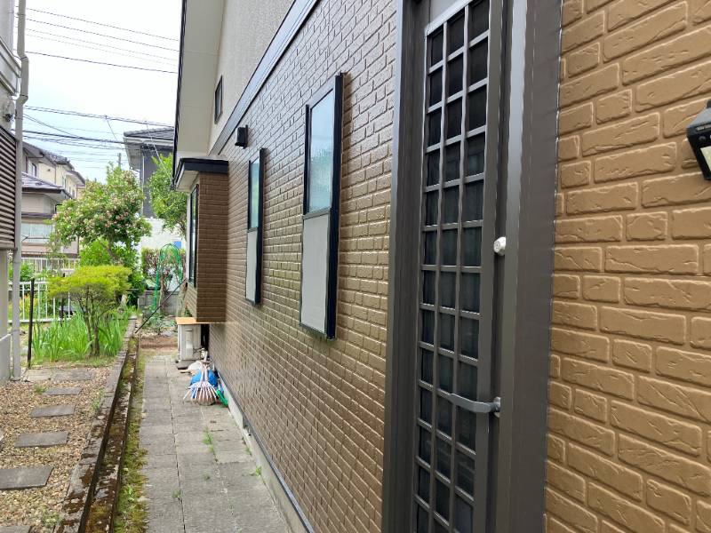 外壁(東面)